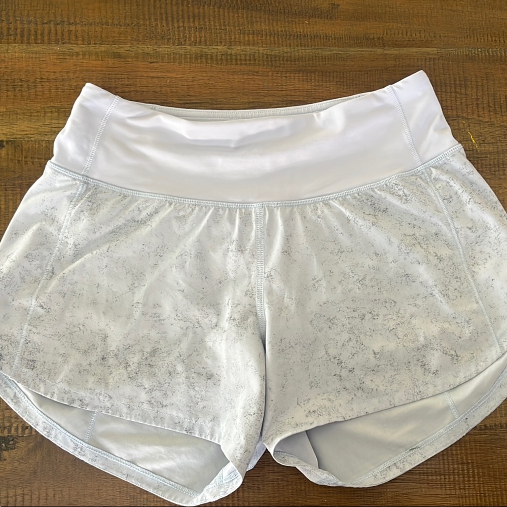 Lululemon Speed Ups 5 inch size 2